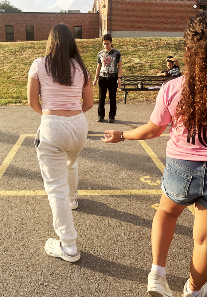 Junior Gianna Guerrero enjoyed her role as a tutor at the Meadowbrook Elementary School Fall Festival. "The kids were very nice and appreciative," Guerrero said. At the event, there was a variety of games, including rolling pumpkins and bowling with them. Players had the opportunity to win prizes like tattoos, squishy toys, and Halloween rings. Guerrero also suggested improvements for the winners' prizes and different prizes for each of the games.